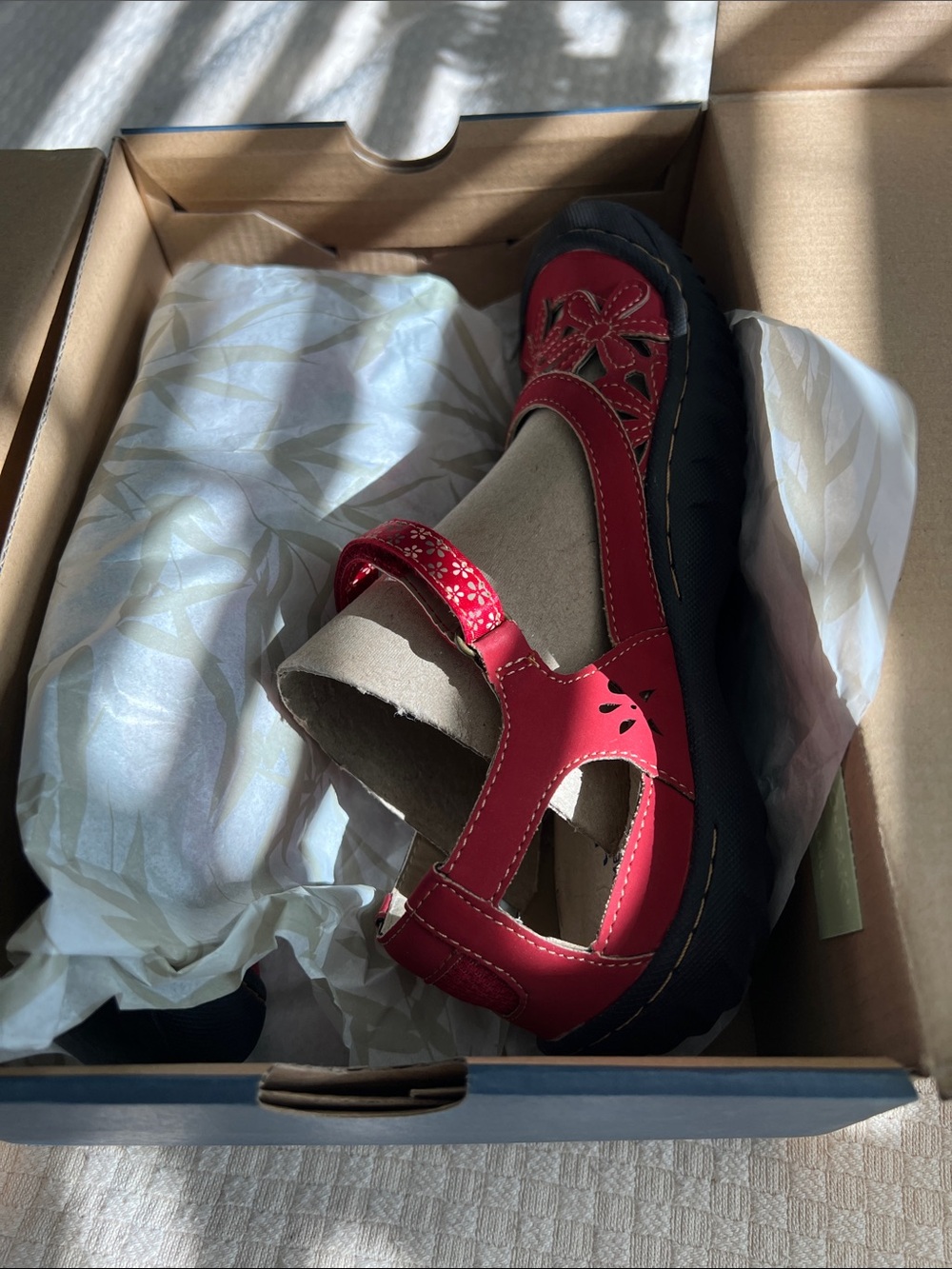 Women’s Red Floral JBU Wildflower in Red Comfort Shoes - Picture 9 of 10
